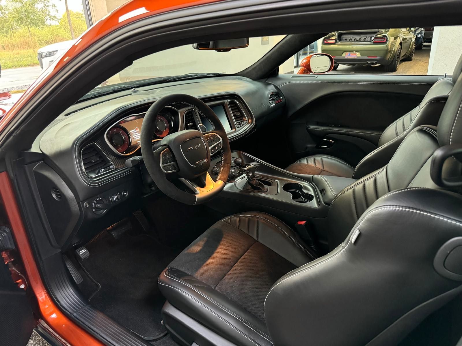 Fahrzeugabbildung Dodge CHALLENGER HELLCAT JAILBREAK -LAST CALL-CARBONE