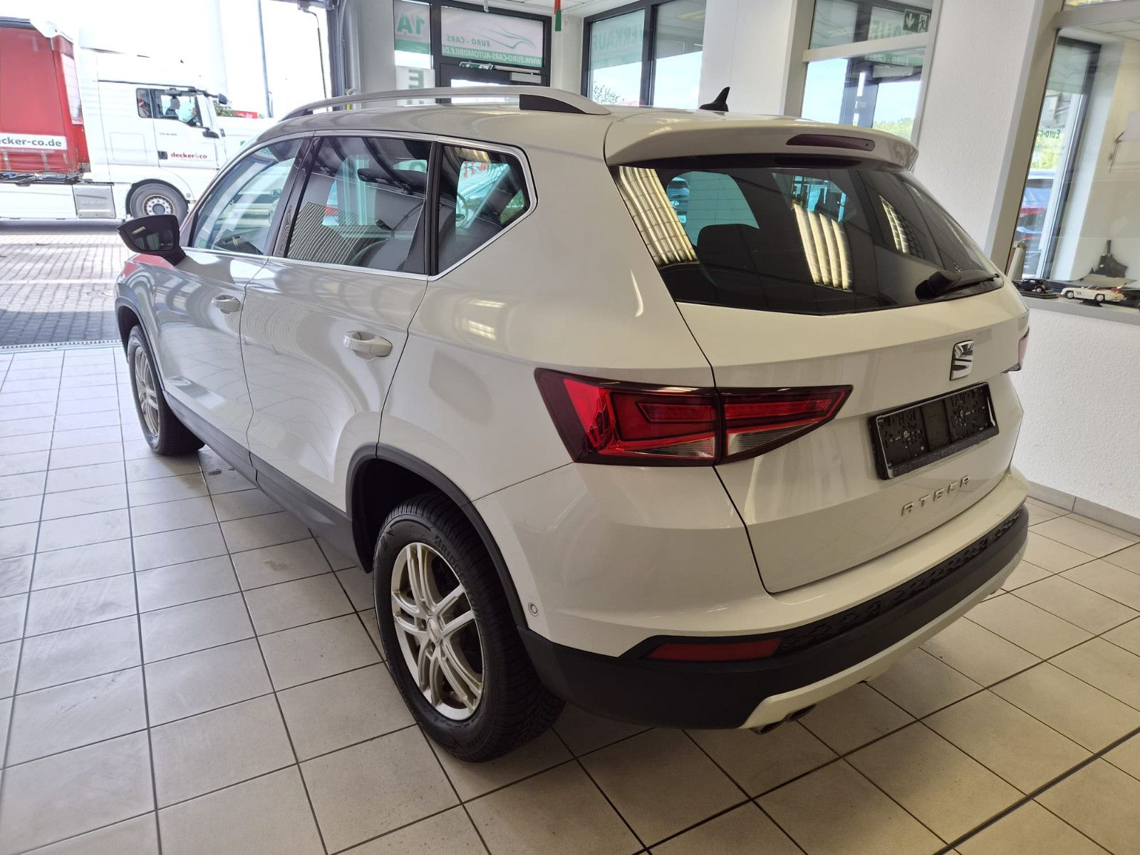 Fahrzeugabbildung SEAT Ateca Xcellence / 1. H./ Navi/Kamera / AHK