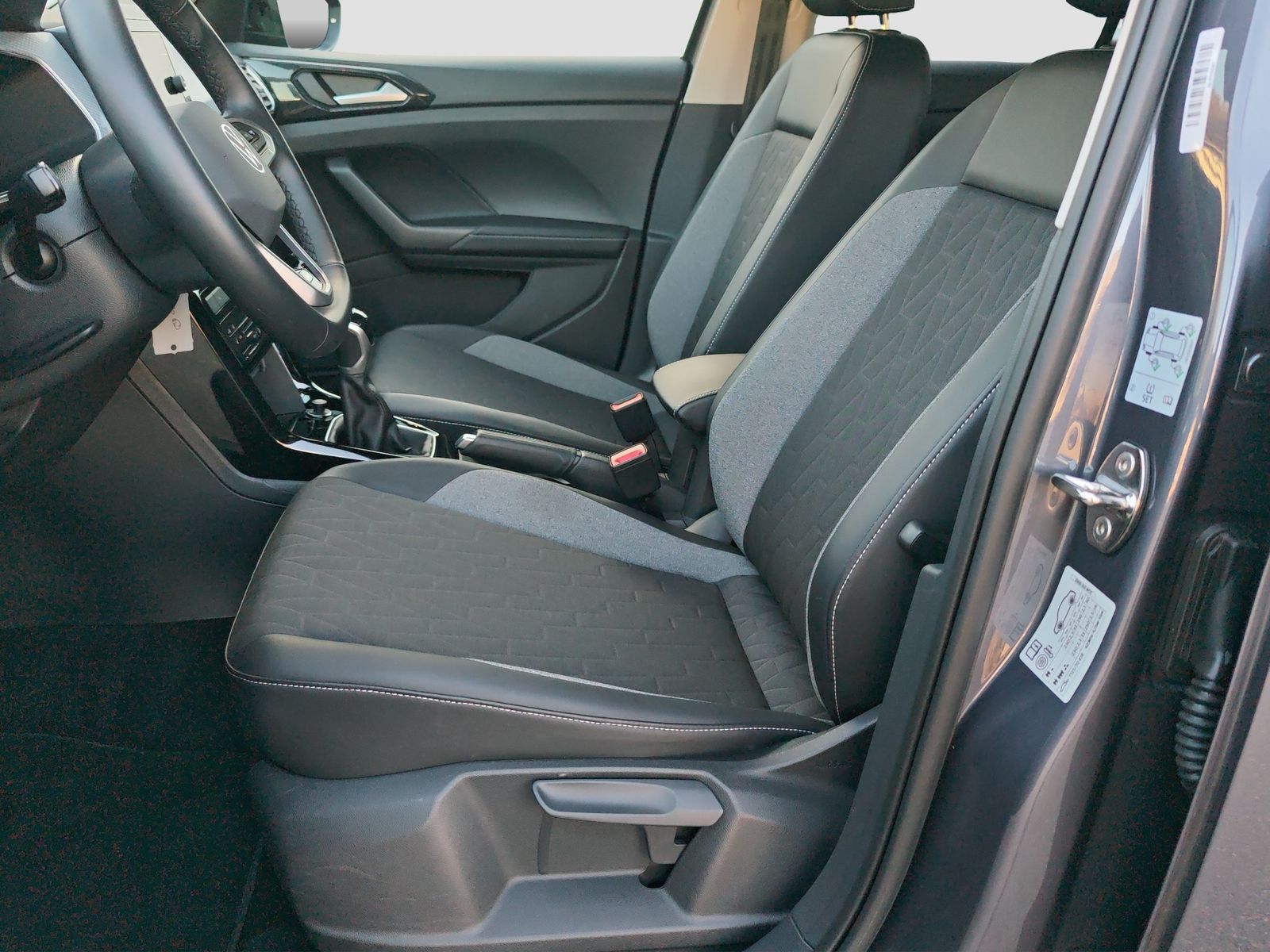 Volkswagen T-Cross - Bild 9