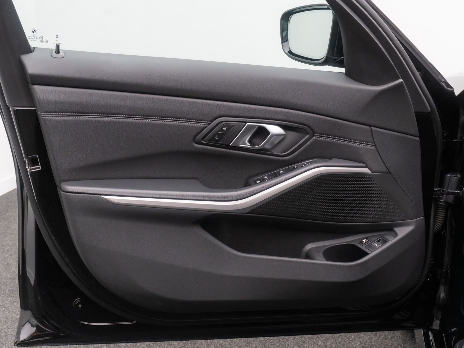 Fahrzeugabbildung BMW 330e DAB Widscreen Geschwindigkeitsreg Sport PDC
