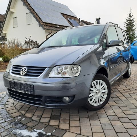 Volkswagen Touran1.6 Highline*KLIMAAUT*NAVI*LEDER*SHZ*TEMP*