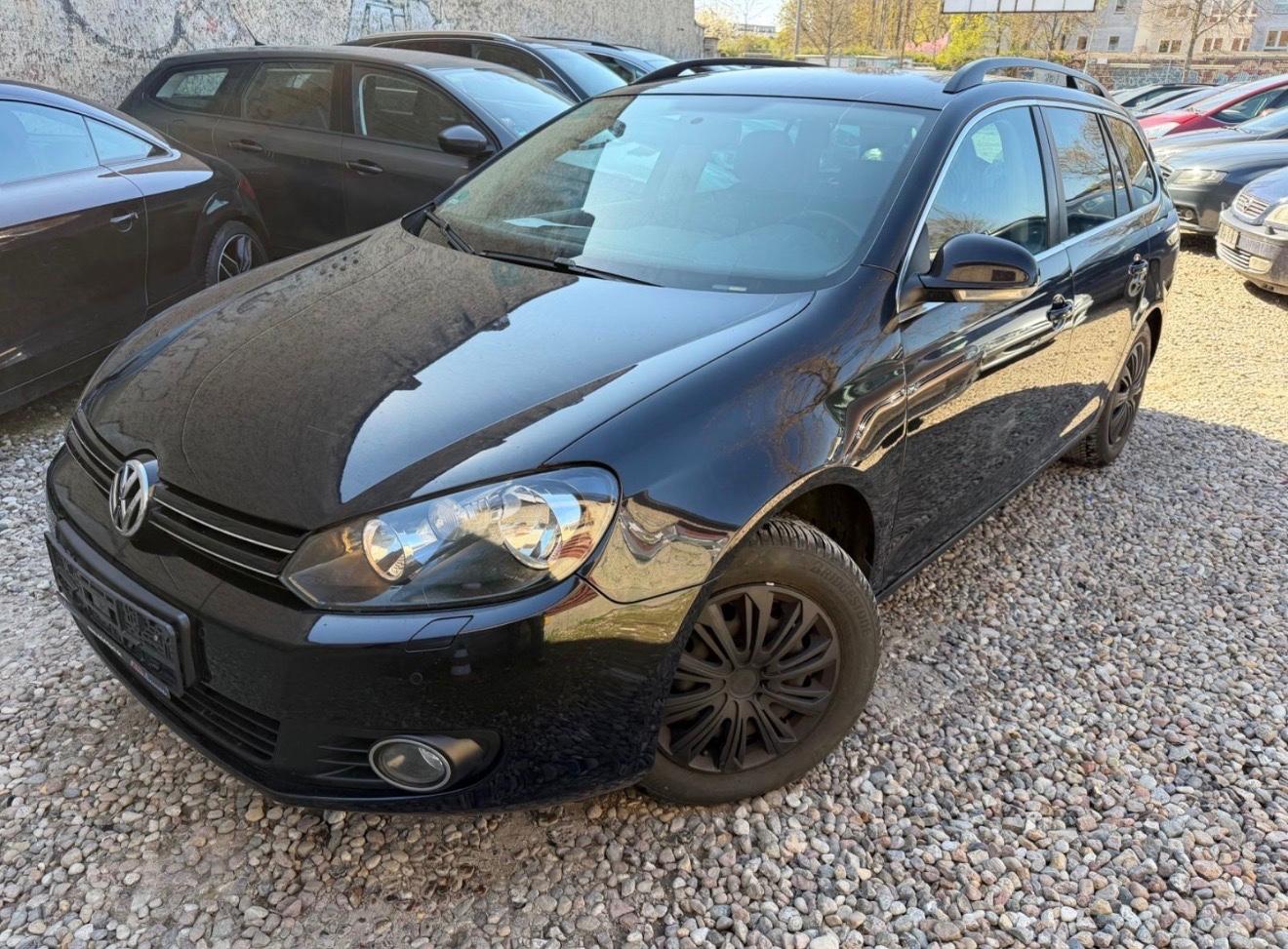 Volkswagen Golf VI Variant Comfortline 8-Fach bereift!