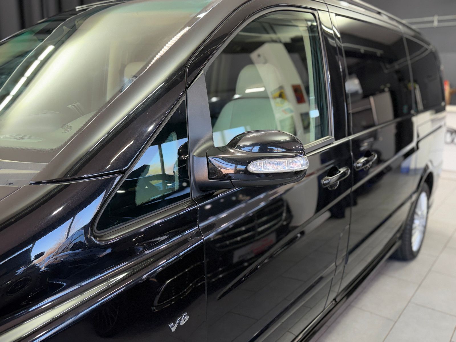 Fahrzeugabbildung Mercedes-Benz Viano 3.0 CDI LANG |AHK|PANO|LUFT