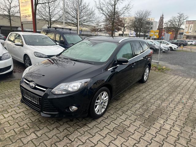 Ford Focus Turnier Titanium 1.6  +Teilleder,Kamera