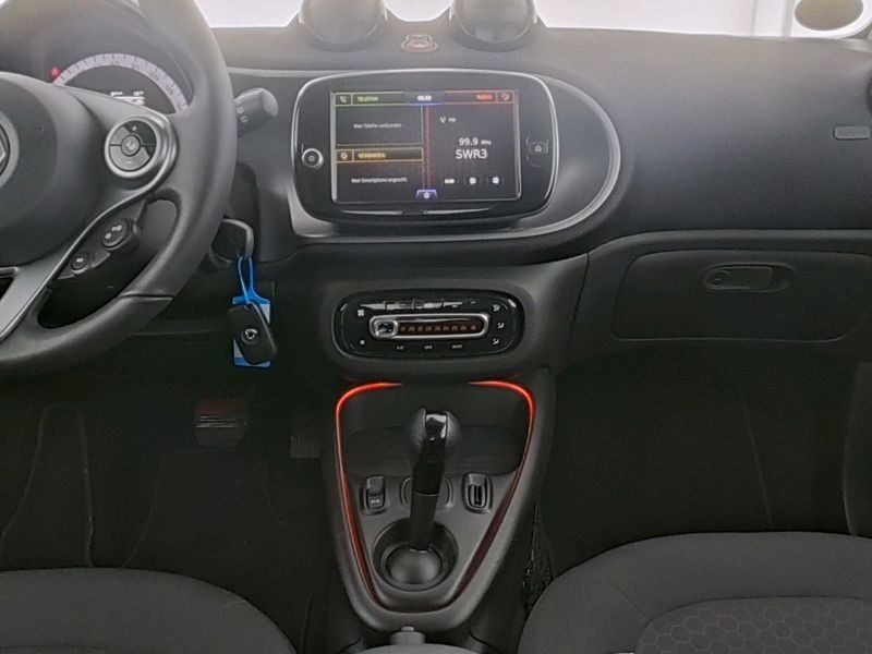 Fahrzeugabbildung Smart smart EQ fortwo Exclusive*Pano*LED*Kamera*22kW*