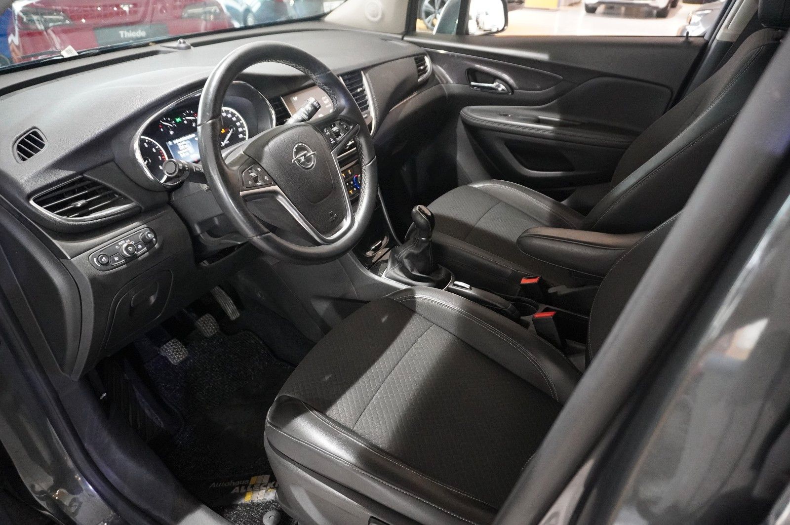 Fahrzeugabbildung Opel Mokka X 1.4 INNOVATION NAVI/LED/KAMERA/SPORT/SHZ