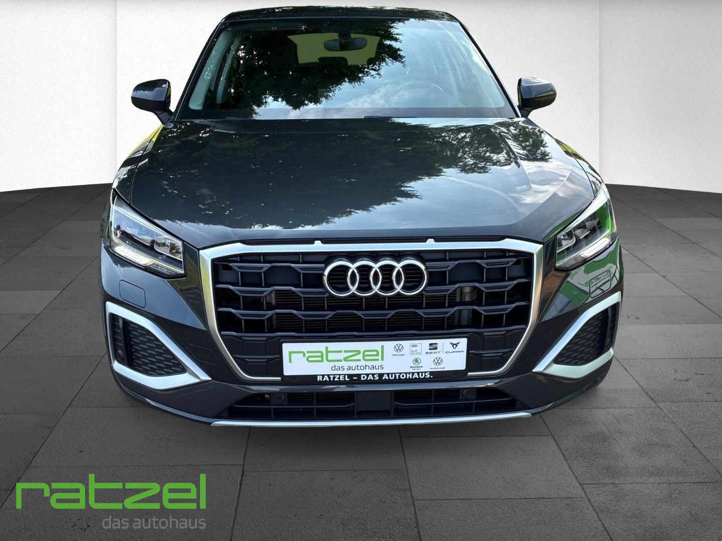 Fahrzeugabbildung Audi Q2 advanced 30 TFSI LED ACC Rückfahrkamera Eletr
