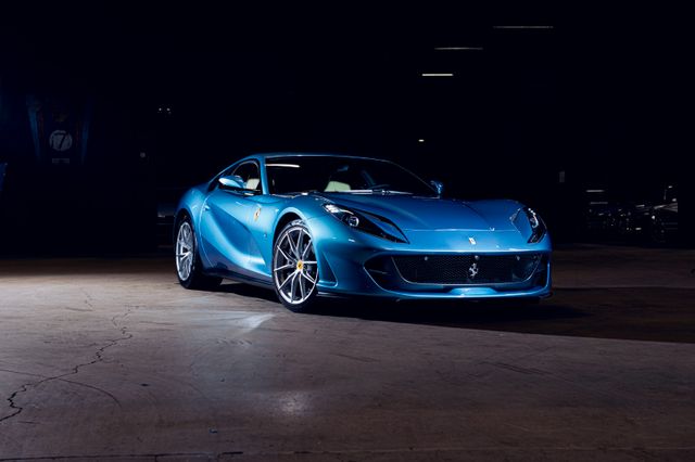 Ferrari 812 Superfast  / Historical color / Pass.Display