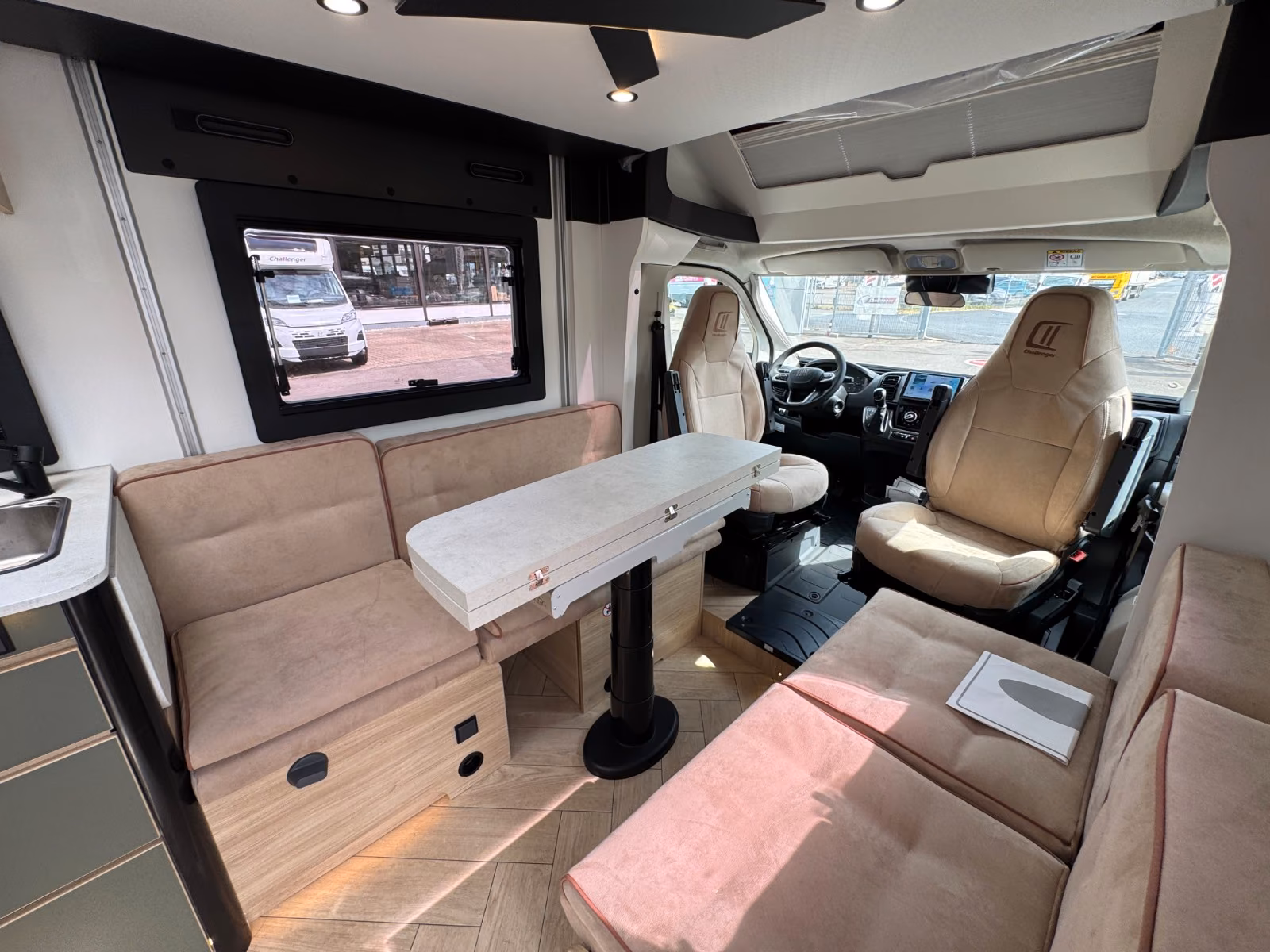 Challenger X260 NEUHEIT Arctic/Automatik/ MJ 2027 Exklusiv – Foto 10 von 22