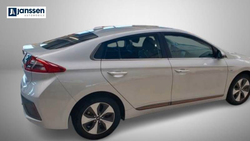 Fahrzeugabbildung Hyundai IONIQ Elektro Style