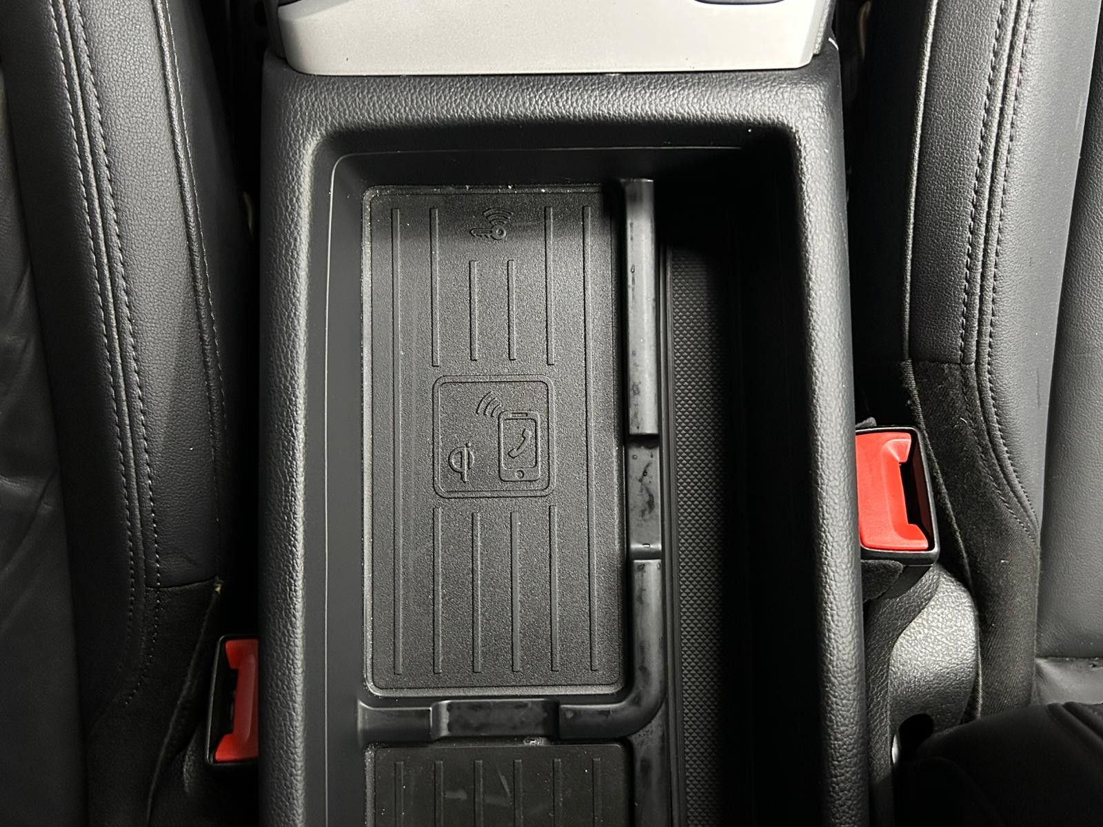 Fahrzeugabbildung Audi A4 45 TDI Quatt Tipt Sport LEDER+SHZ+NAV+LED+ACC