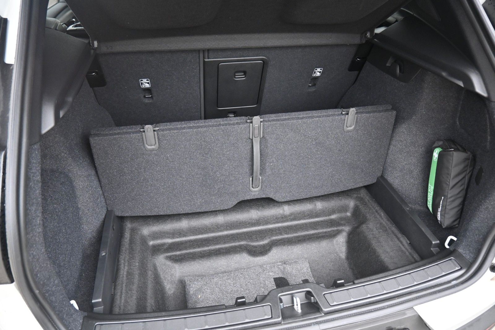 Fahrzeugabbildung Volvo EX40 SingleMotorExtendedRangePlus Dark*574 KM RW