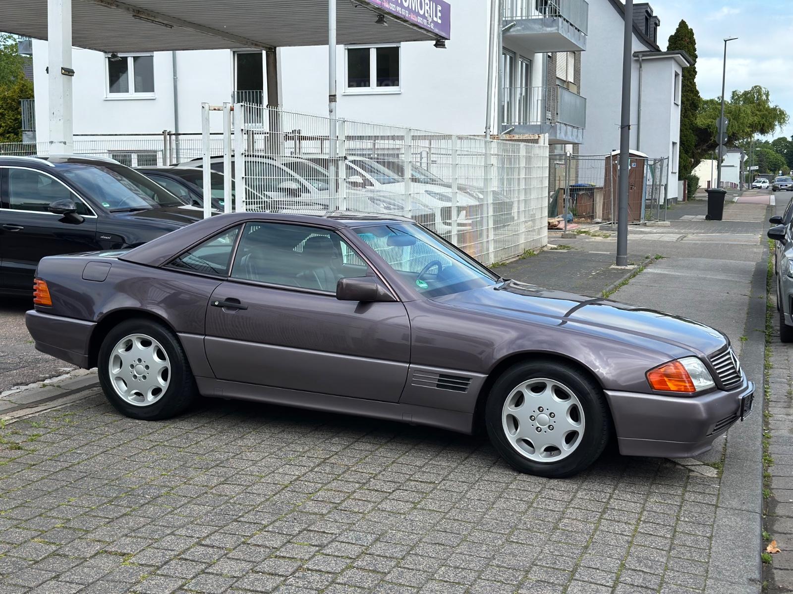 Mercedes-Benz SL 300 AUTOMATIK/LEDER/HARDTOP/ELTR.VERDECK