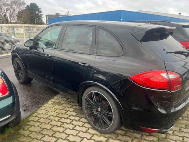 Porsche Cayenne Diesel/Panorama+Bose+PCM+21Zoll