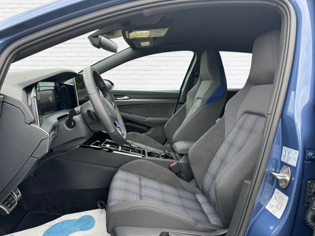Fahrzeugabbildung Volkswagen Golf GTE 1.5 eHybrid FACELIFT - MTRX*360*18"*DCC