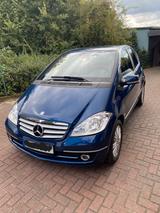 Mercedes-Benz A 180 ELEGANCE Autotronic ELEGANCE - Mercedes-Benz A 180: Elegance