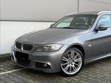BMW 330d xDrive Aut. M-Paket * Voll* 1.Hand *Keyless - BMW 330 Kombi 330d m paket mit Diesel-Antrieb