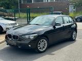 BMW 114 1er Limousine *GARANTIE *PDC *SHZ *BLUETOOTH - schwarze BMW 114