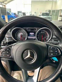 Fahrzeugabbildung Mercedes-Benz GLE 43 AMG 4Matic 9G Tronic Pano AHK Leder H&K