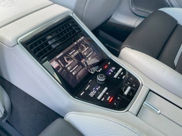 Porsche Panamera Turbo*PTS*PCCB*Chrono*Burmester*18-Wege