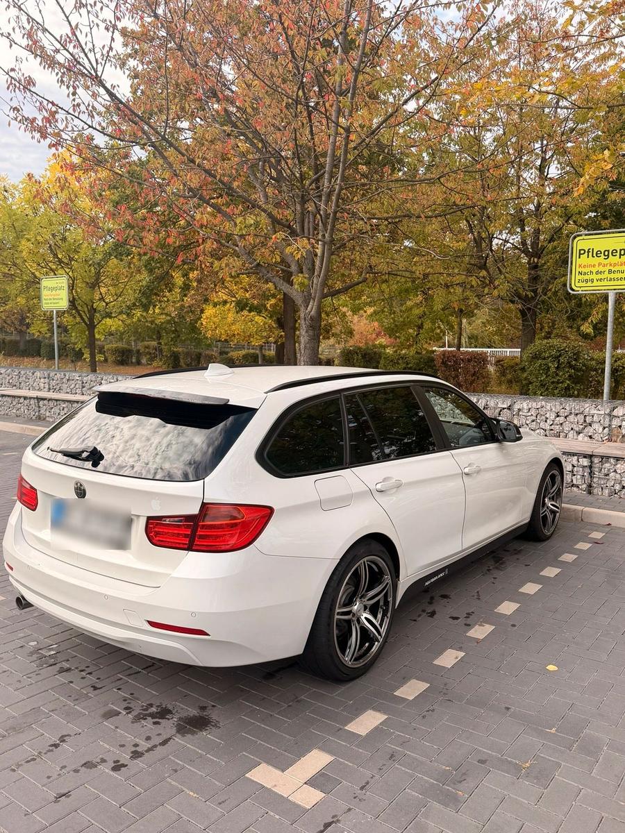 BMW 318 2014 — engine 150 HP (110kW)
