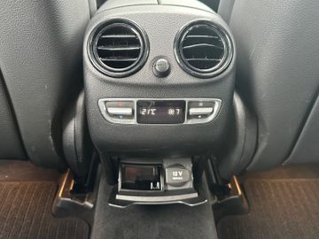 Mercedes-Benz GLC 250 4MATIC Autom. PANORAMA KAMERA LEDER – Bild 14