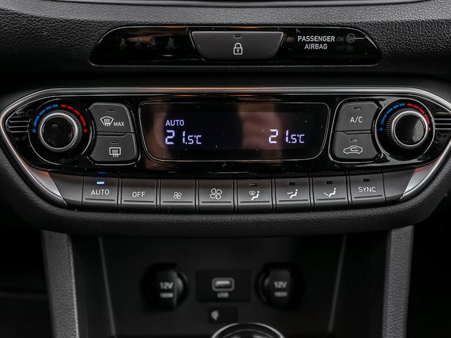 Hyundai i30 1.0 Trend Kombi DCT LED CarPlay Kamera Navi