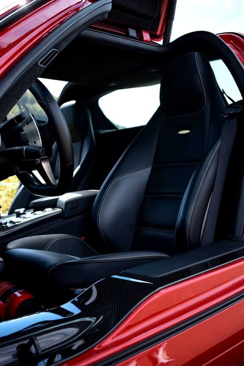 Fahrzeugabbildung Mercedes-Benz SLS AMG/BRD/Fast wie neu/Full Carbon/1A Historie