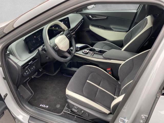 Fahrzeugabbildung Kia EV6 PE GT-LINE 4WD Elektro 84 KwH *WP*GD*ASS+*SD