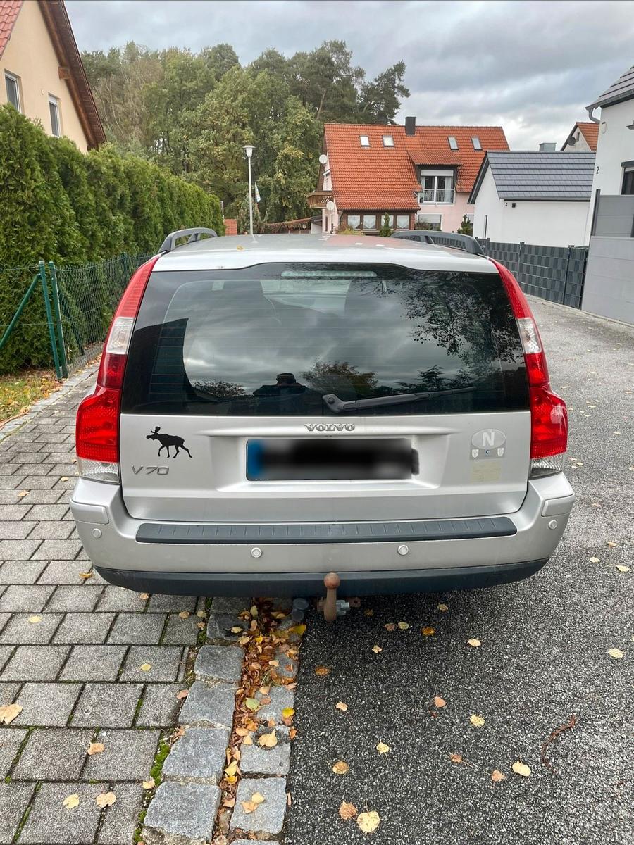 Volvo V70 2006 — engine 140 HP (103kW)
