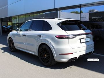 Porsche Cayenne - 3