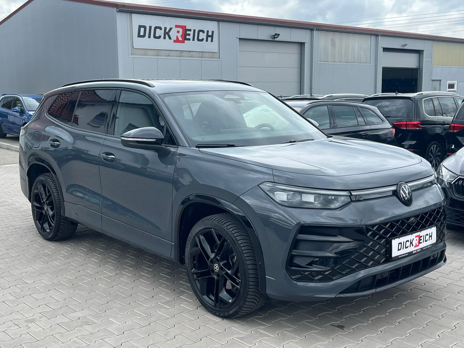 Изображение автомобиля Volkswagen Tayron 2.0 TDI 4M R-Line BLACK*7Si*MATRIX*PANO