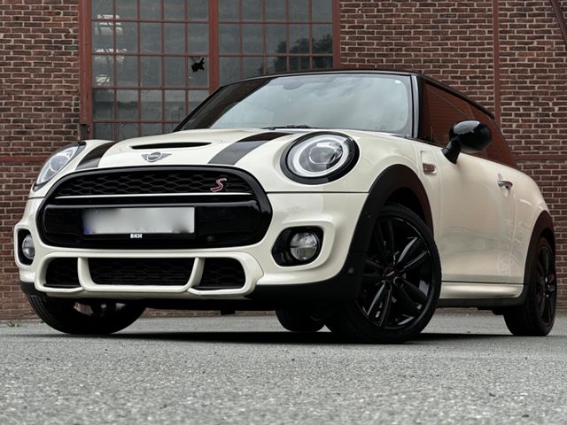 MINI COOPER S*JOHN COOPER WORKS*LED*NAVI*LEDER*PDC*