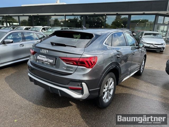 Fahrzeugabbildung Audi Q3 Sportback 35 TFSI S-Line S-Tronic Schiebedach