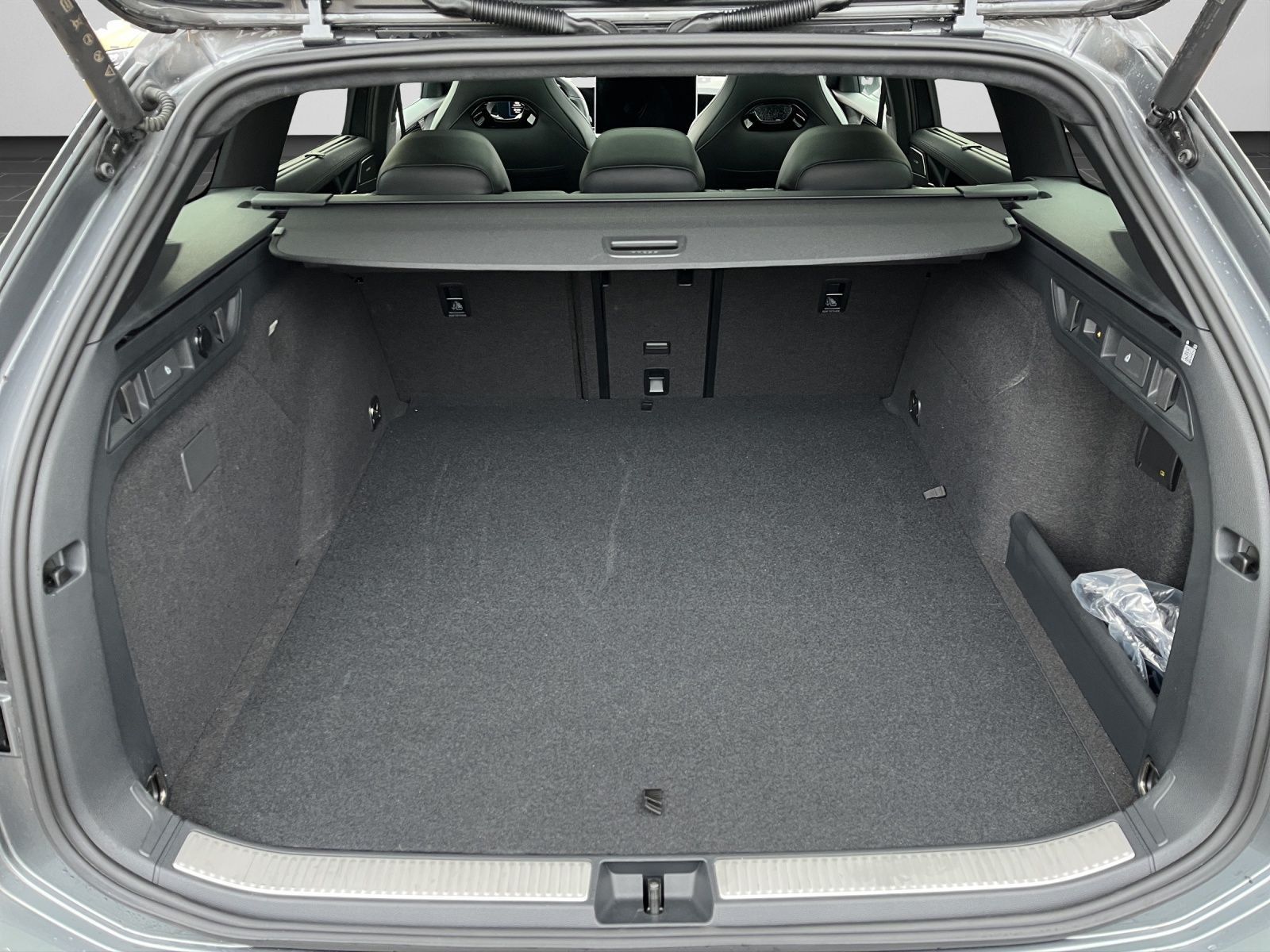 Volkswagen Passat - Bild 15