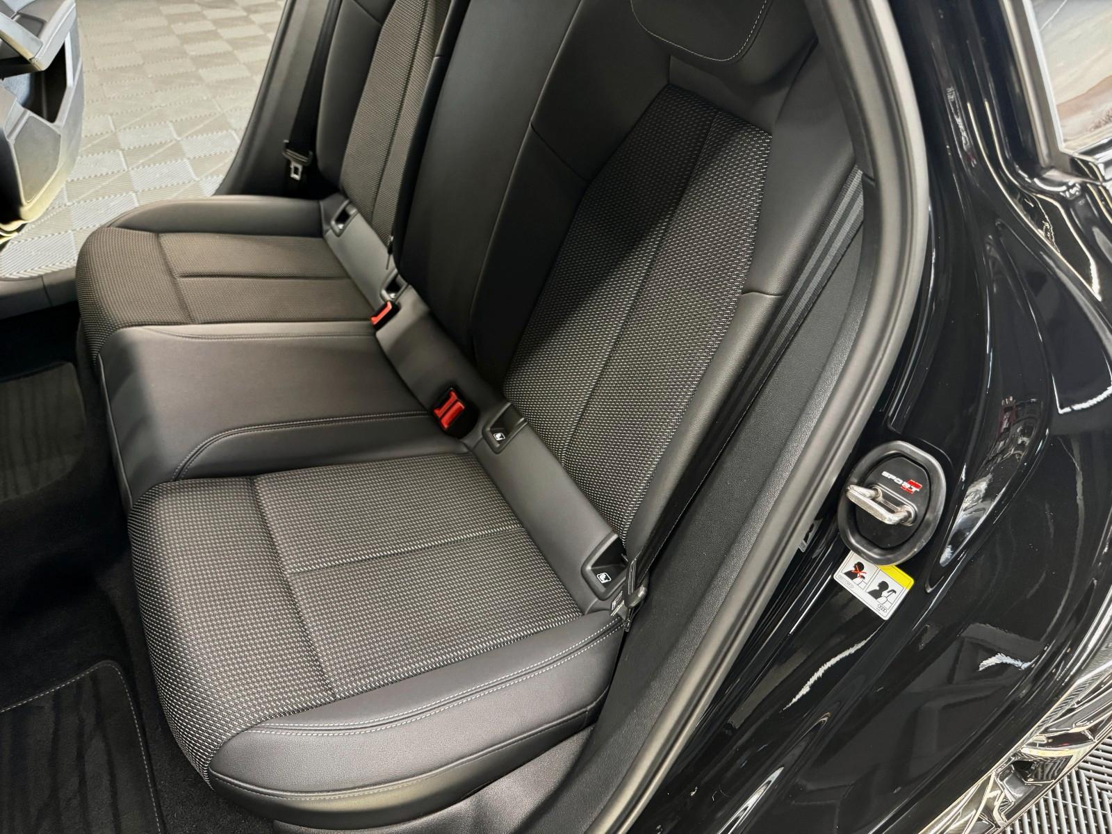 Audi A3 Limousine 35 TFSI S line, миниатюра 4