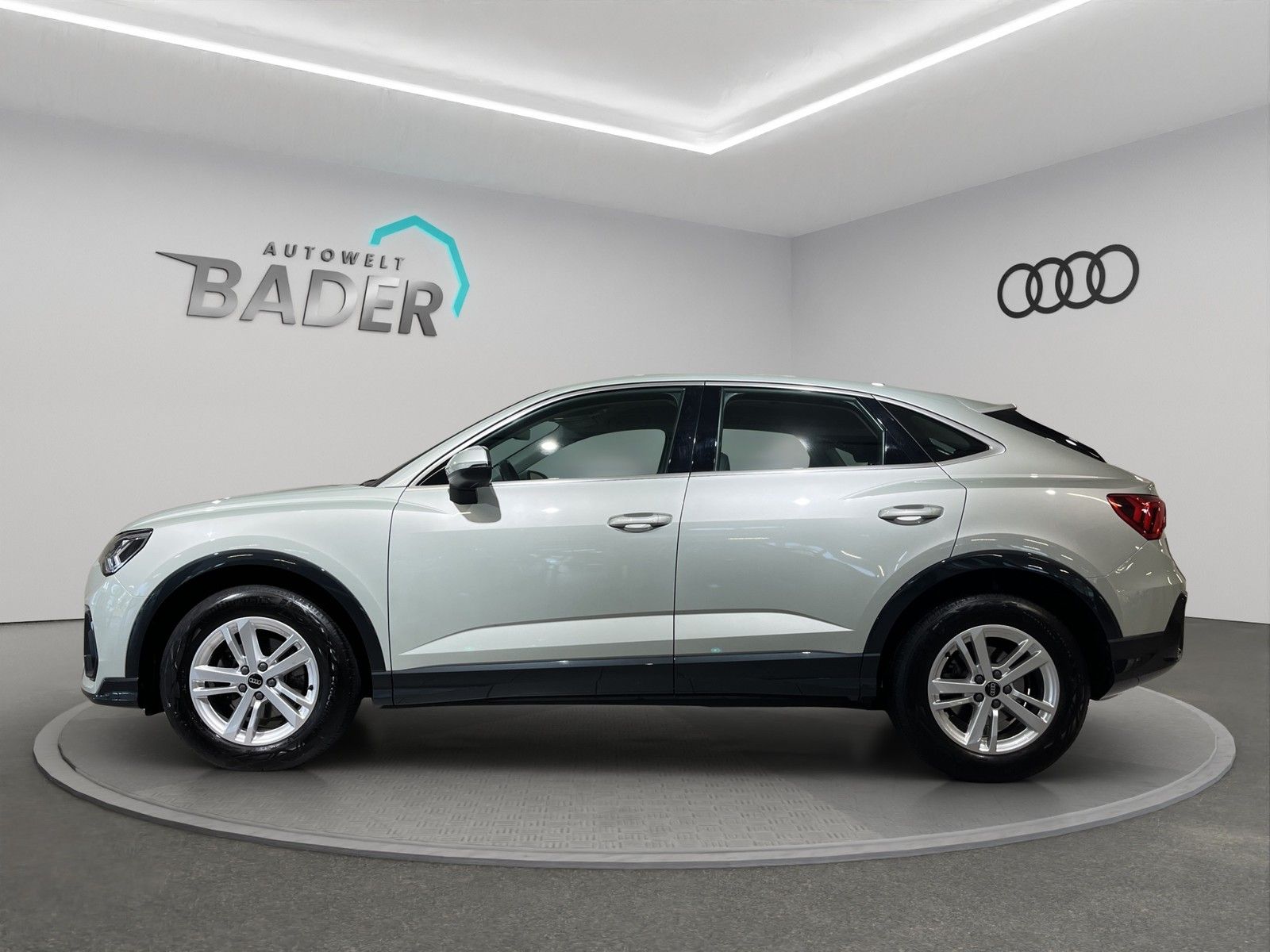 Audi Q3 Sportback 35 TDI quattro basis LED Shz imagem 3