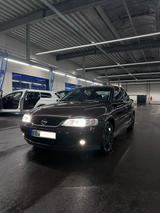 Opel Vectra B J96 (2000 Edition) 1.8L 16V ... - Opel Vectra in Stuttgart