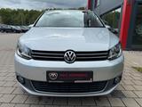 Volkswagen Touran 7-Sitzer TÜV/INSP. Neu 1 Hand - VW Touran von 2015