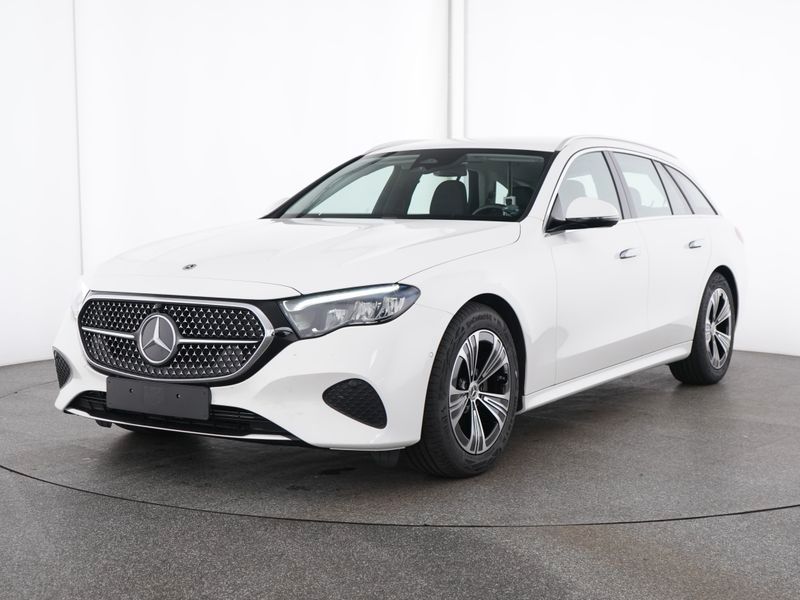 Image of Mercedes-Benz E 220