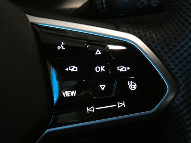 Golf 1.5 TSI R-Line AHK ACC SHZ APP CONNECT LED