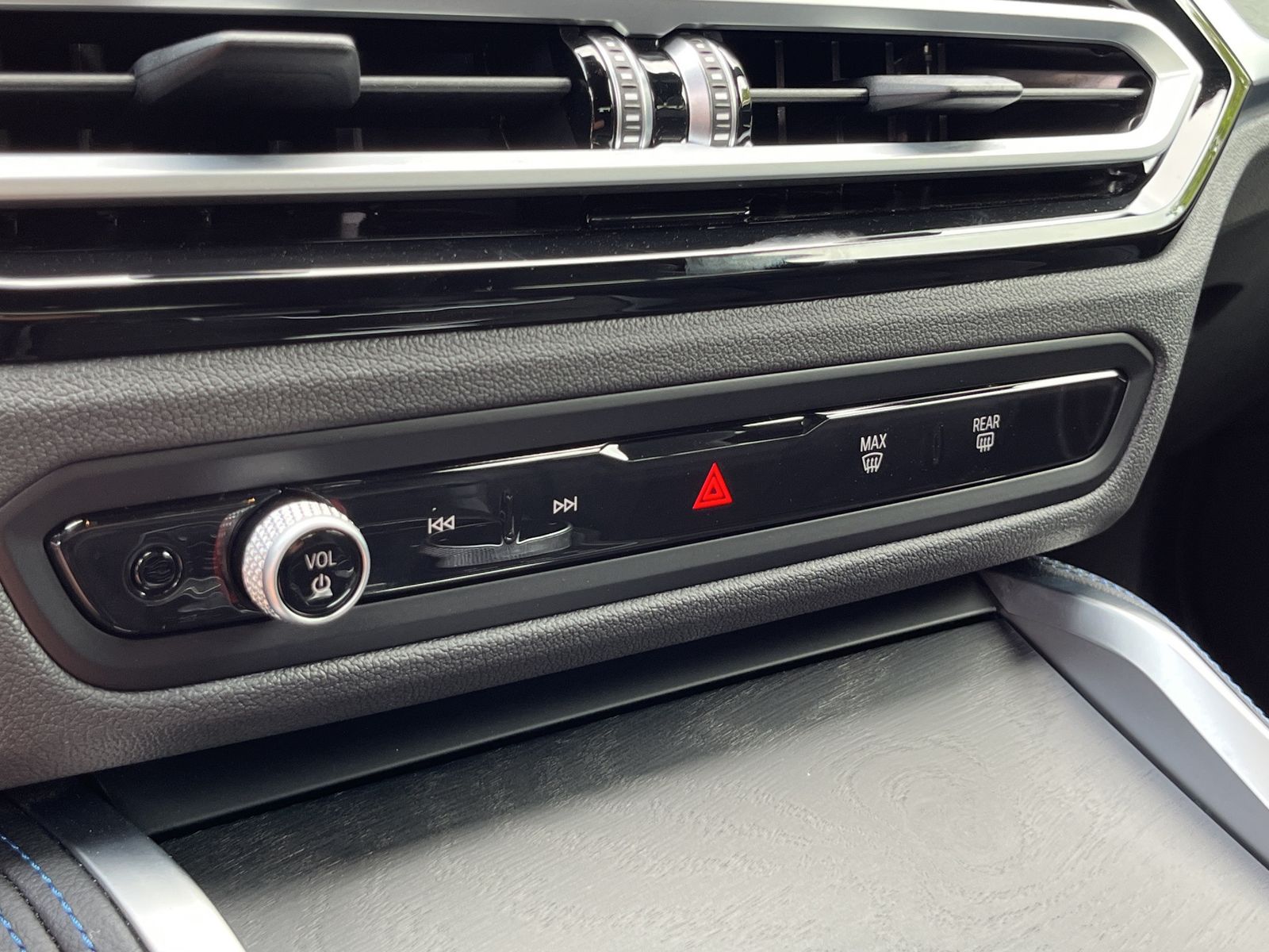 Fahrzeugabbildung BMW 420 d xDrive M Sport*Shadow*HUD*ACC*