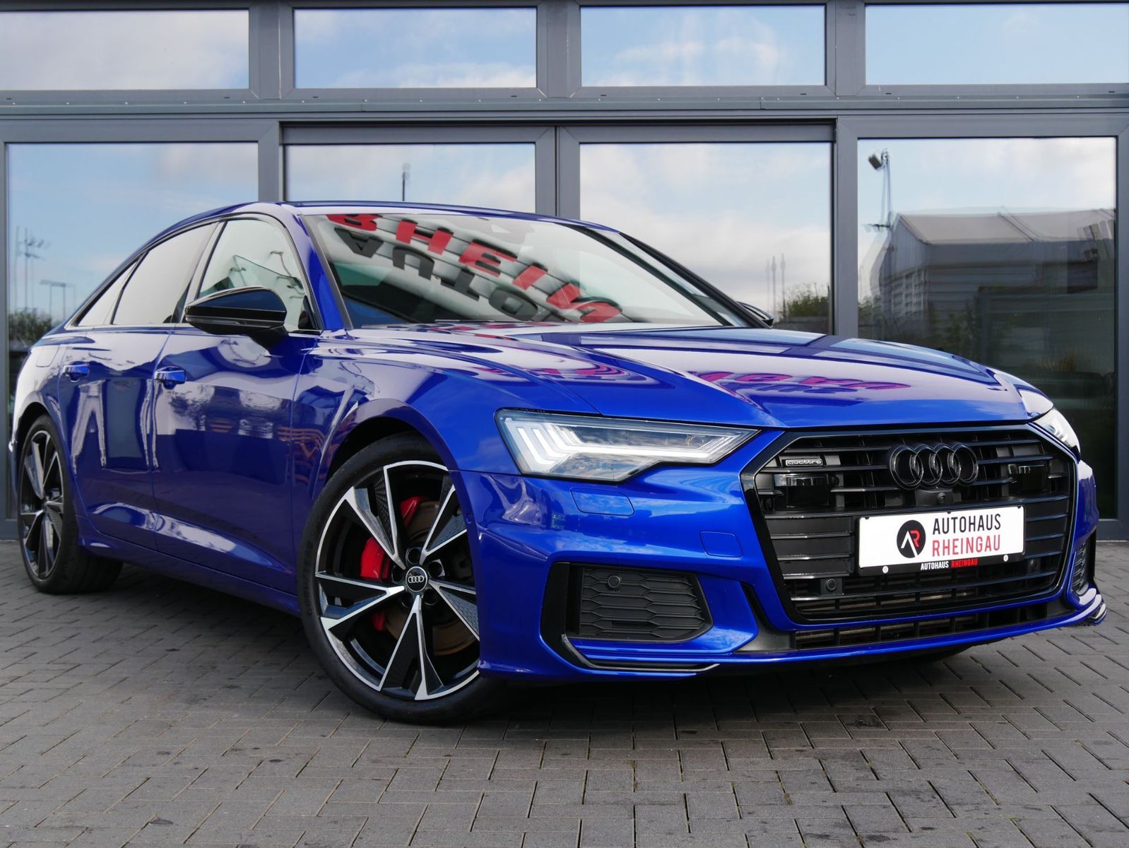 Fahrzeugabbildung Audi A6 55 TFSI e quattro sport MATRIX LED 21" B&O
