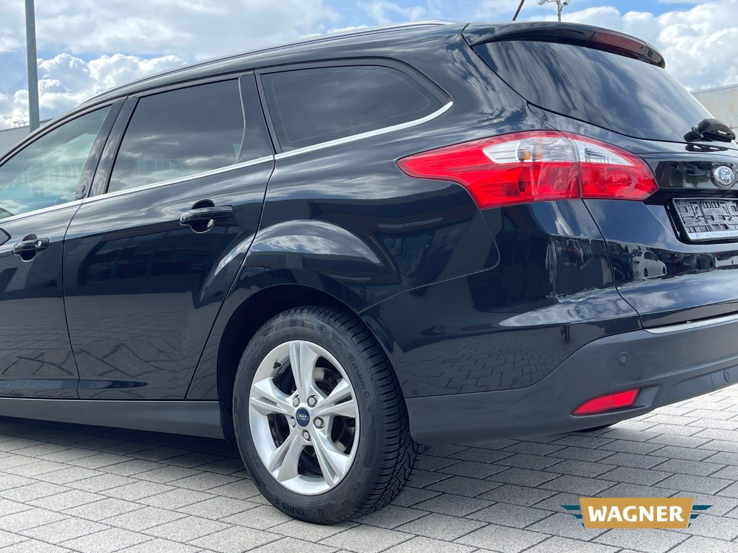 Fahrzeugabbildung Ford Focus Turnier Champions Edition 2.0 TDCi DPF