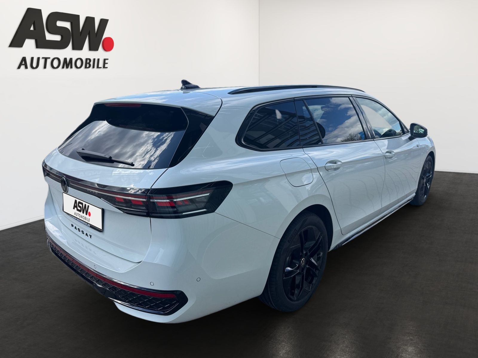 Volkswagen Passat Variant R-Line 2.0TDI DSG AHK 360 ACC PDC foto 3