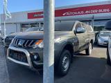 Mitsubishi L200 Basis Club Cab 4WD - Mitsubishi L200: Cab Club