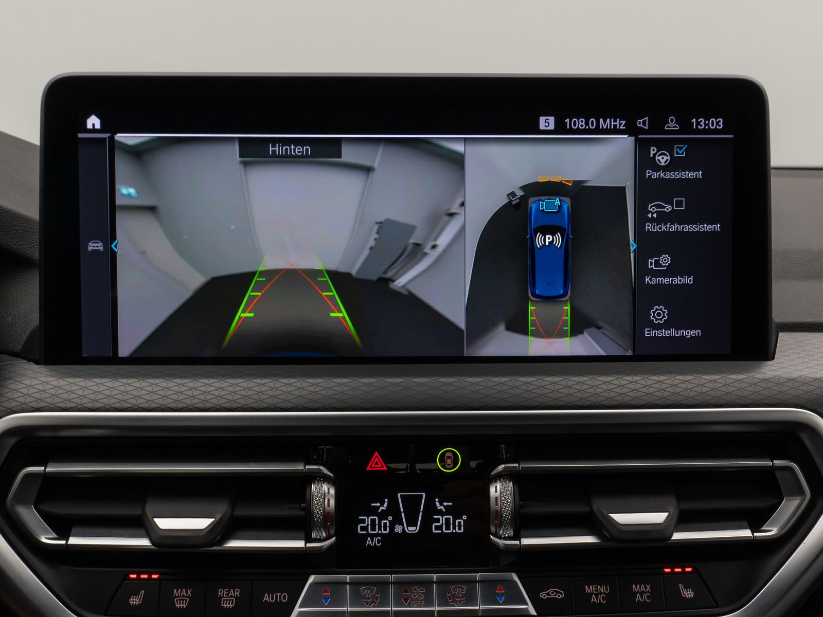 Fahrzeugabbildung BMW X3 xD30e M Sport 360°Laser HUD DAB HiFi AHK 20"