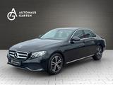 Mercedes-Benz E 250 Avantgarde Kamera Schiebedach LED Leder - Mercedes-Benz E 250 mit Benzin-Antrieb: Limousine, Automatik
