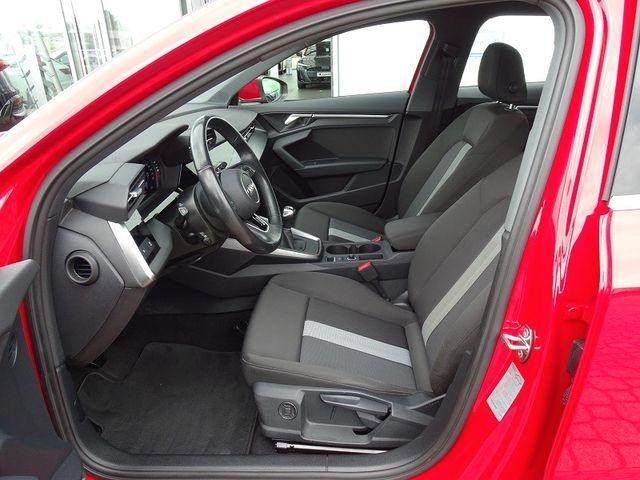 A3 Sportback 30 TDI / Smartphone-Interface