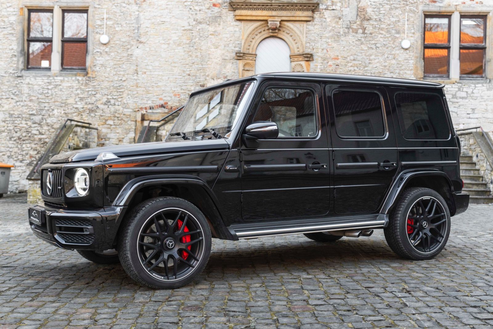 Fahrzeugabbildung Mercedes-Benz G 63 AMG ACC BURMESTER 360°  AHK CARBON